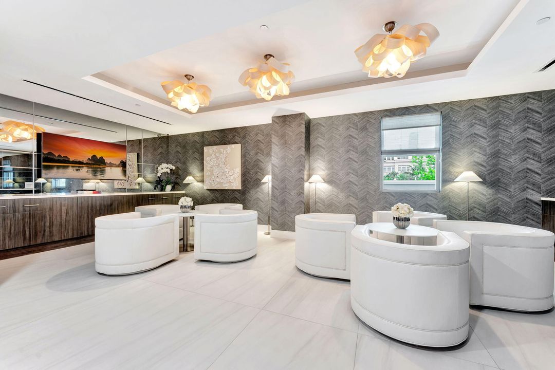 For Sale: $1,999,000 (3 beds, 3 baths, 2426 Square Feet)