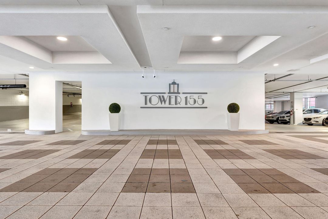 For Sale: $1,999,000 (3 beds, 3 baths, 2426 Square Feet)