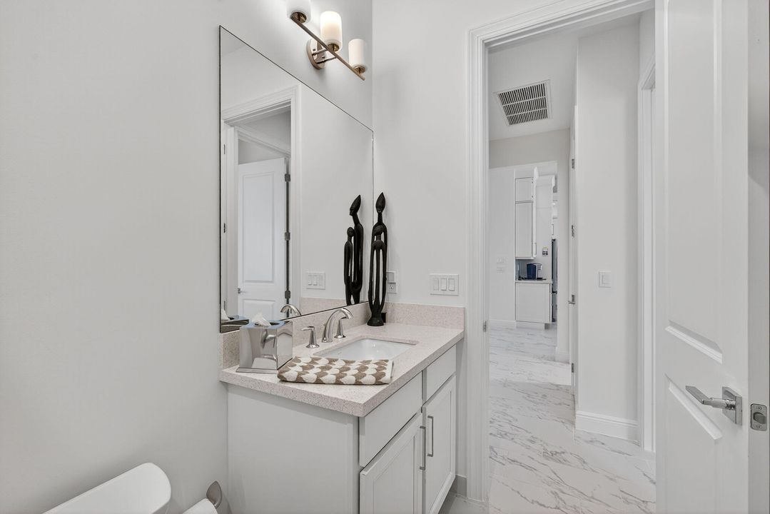 For Sale: $995,000 (3 beds, 3 baths, 2574 Square Feet)