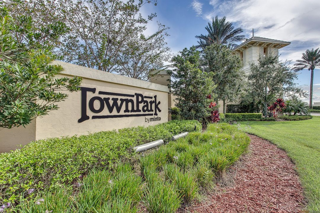 For Sale: $379,000 (2 beds, 2 baths, 1616 Square Feet)