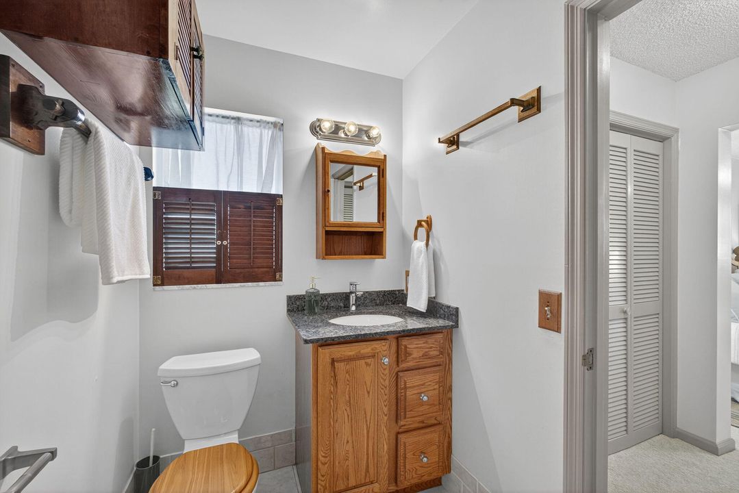 Под контрактом: $529,000 (3 спален, 2 ванн, 1593 Квадратных фут)