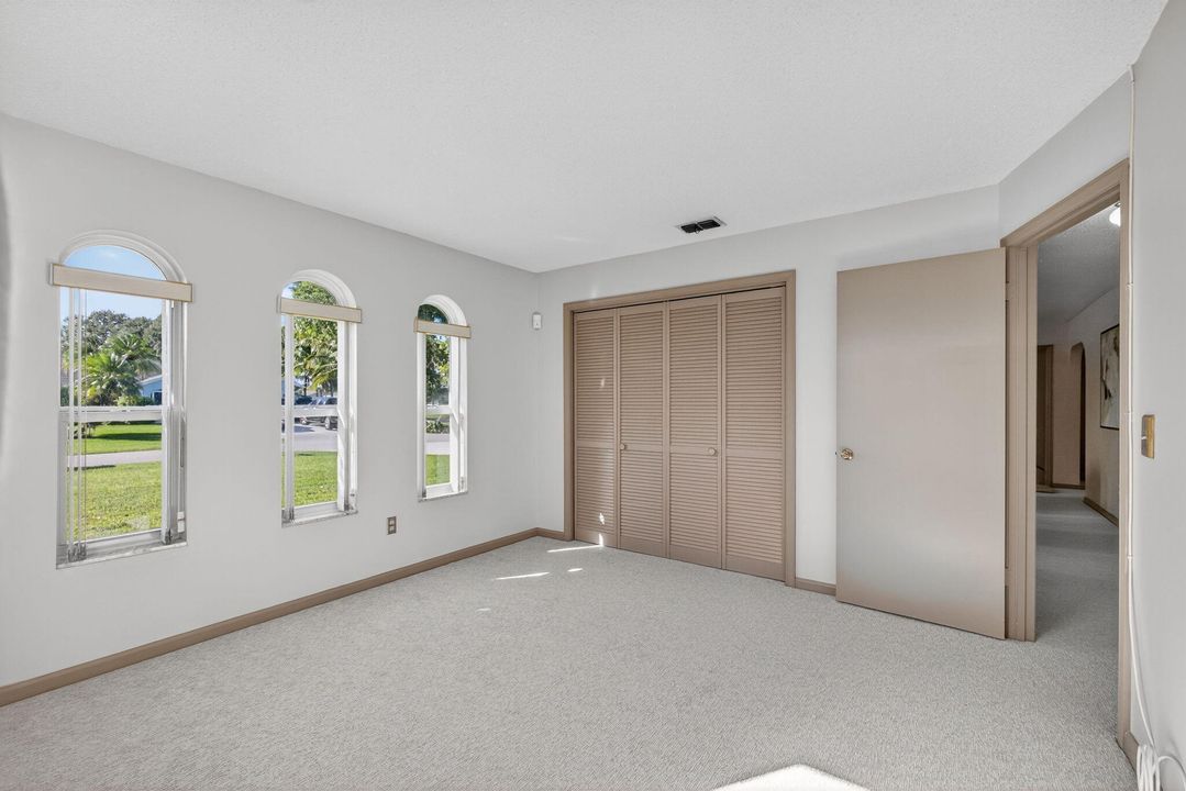 Под контрактом: $529,000 (3 спален, 2 ванн, 1593 Квадратных фут)