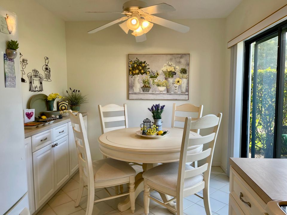 合同活跃: $7,000 (2 贝兹, 2 浴室, 1546 平方英尺)