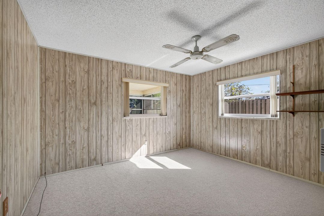 Под контрактом: $529,000 (3 спален, 2 ванн, 1593 Квадратных фут)