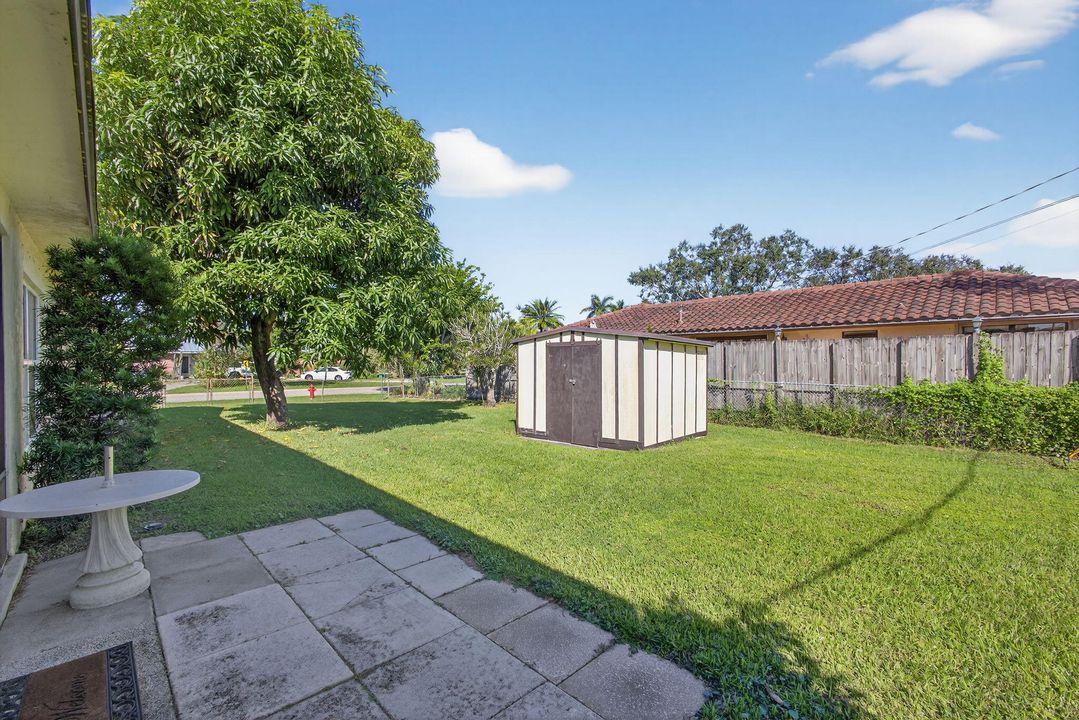 Под контрактом: $529,000 (3 спален, 2 ванн, 1593 Квадратных фут)