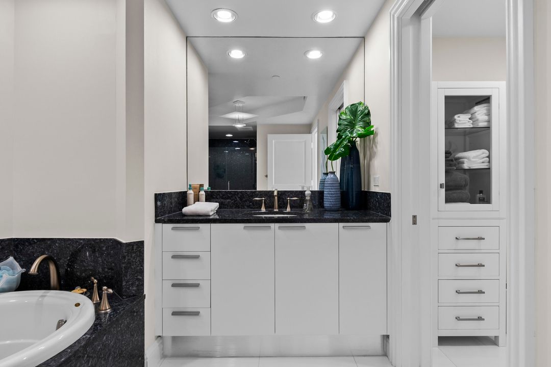 Active With Contract: $13,500 (4 beds, 4 baths, 3139 Square Feet)