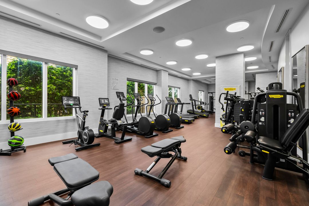 Active With Contract: $13,500 (4 beds, 4 baths, 3139 Square Feet)