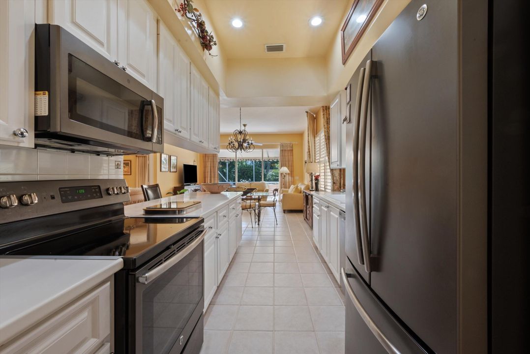 Active With Contract: $629,000 (3 beds, 2 baths, 1711 Square Feet)