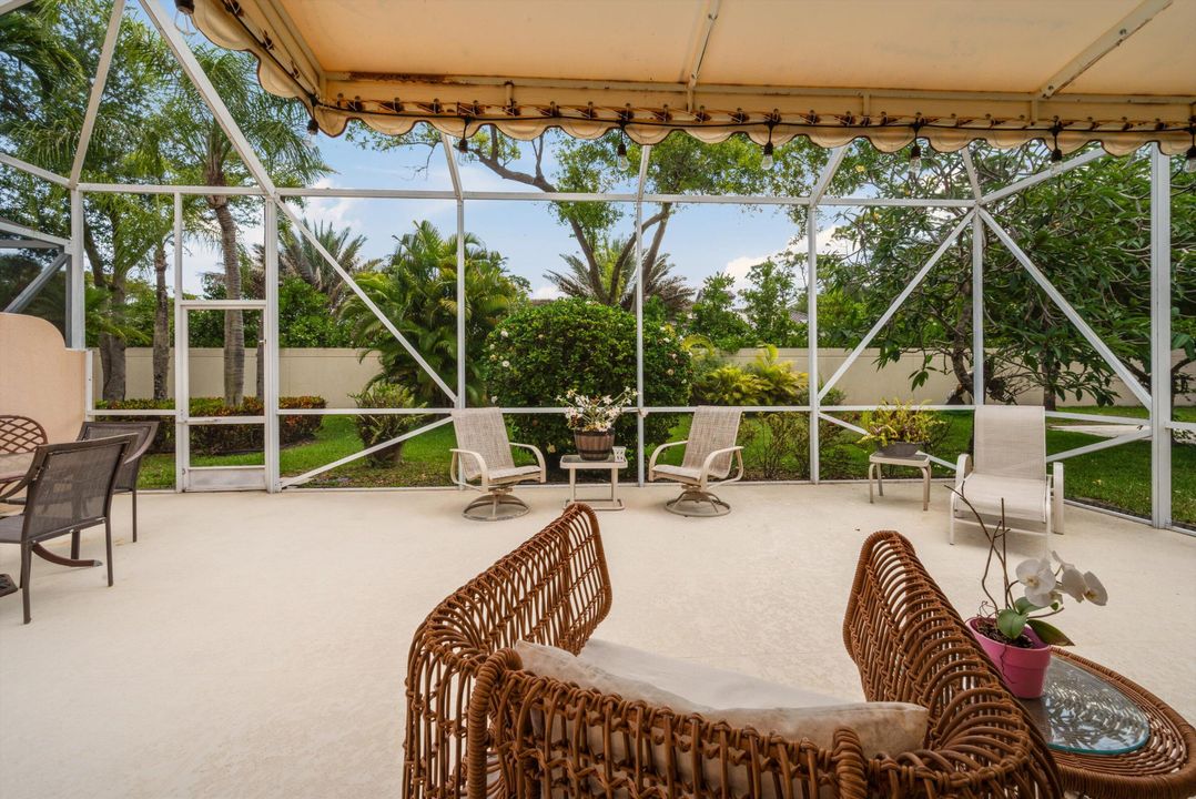 Active With Contract: $629,000 (3 beds, 2 baths, 1711 Square Feet)