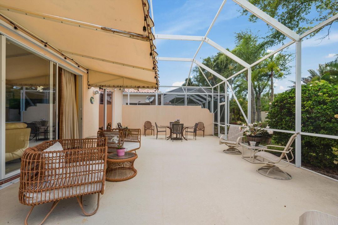 Active With Contract: $629,000 (3 beds, 2 baths, 1711 Square Feet)