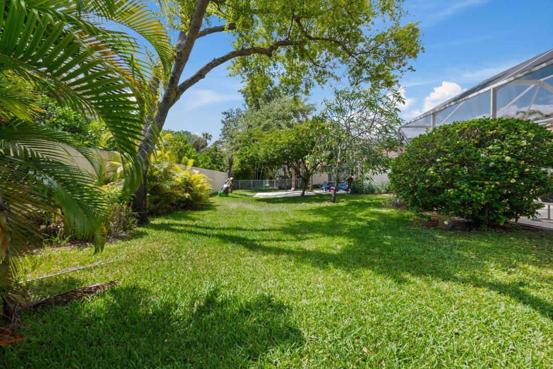 Active With Contract: $629,000 (3 beds, 2 baths, 1711 Square Feet)