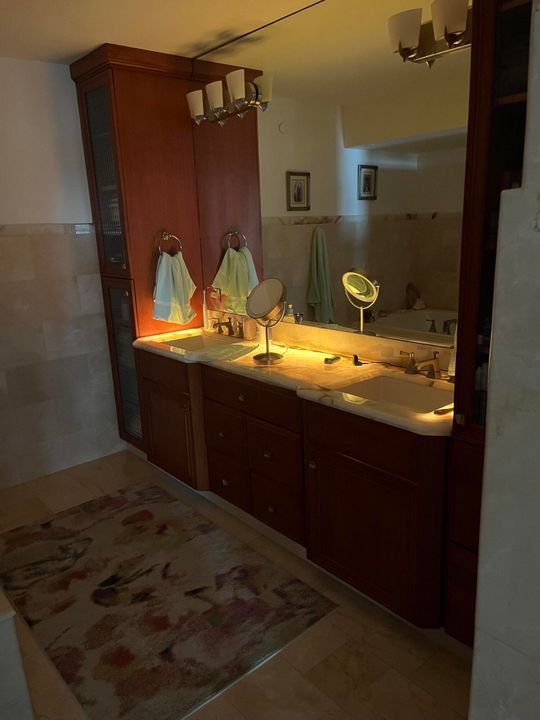 待售: $1,450,000 (2 贝兹, 2 浴室, 2100 平方英尺)