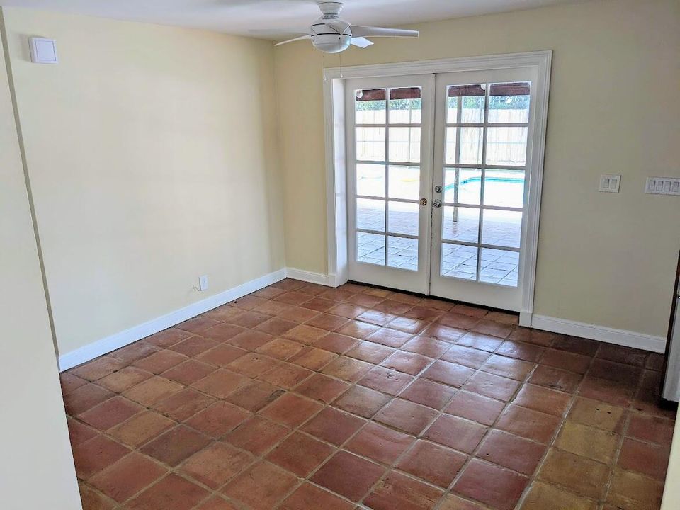 На продажу: $824,900 (5 спален, 3 ванн, 1890 Квадратных фут)