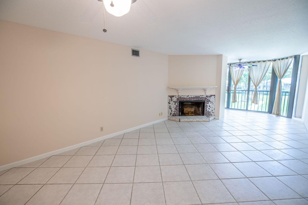 出租: $2,950 (2 贝兹, 2 浴室, 1206 平方英尺)