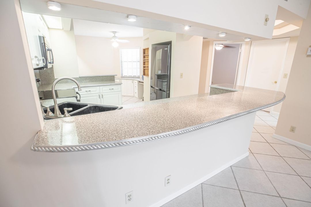 出租: $2,950 (2 贝兹, 2 浴室, 1206 平方英尺)