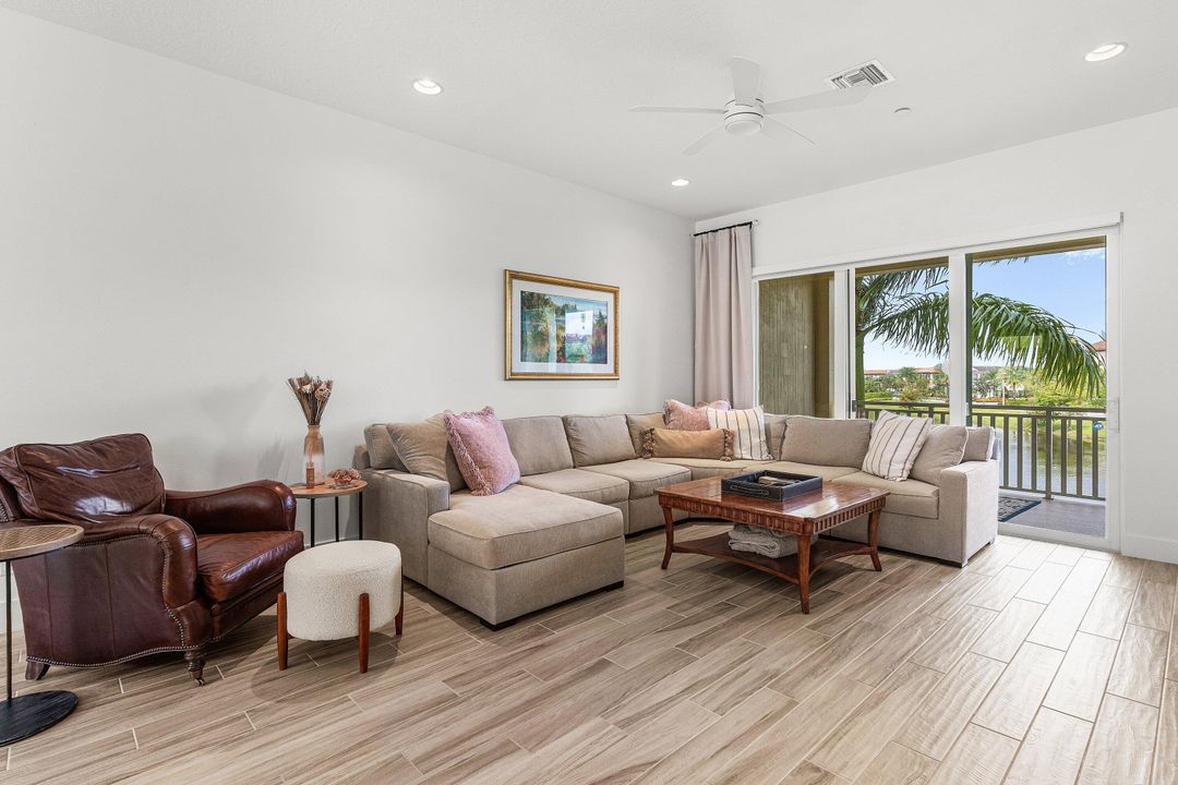 Activo con contrato: $880,000 (3 camas, 3 baños, 2252 Pies cuadrados)