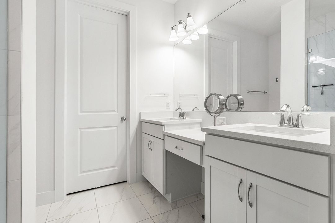 Activo con contrato: $880,000 (3 camas, 3 baños, 2252 Pies cuadrados)