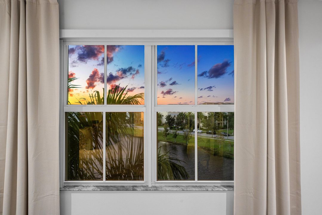 Activo con contrato: $880,000 (3 camas, 3 baños, 2252 Pies cuadrados)