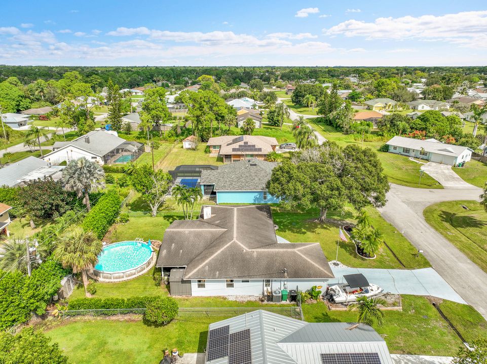 Active With Contract: $385,000 (3 beds, 2 baths, 1742 Square Feet)