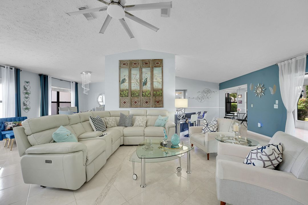 Active With Contract: $385,000 (3 beds, 2 baths, 1742 Square Feet)