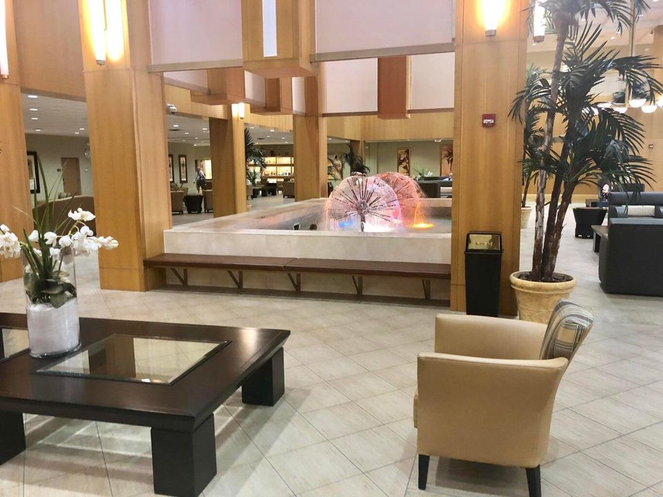 Active With Contract: $1,300 (1 beds, 1 baths, 600 Square Feet)