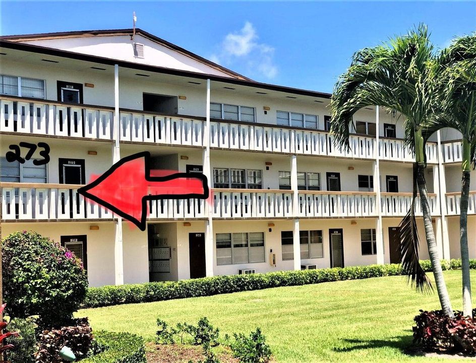 Active With Contract: $1,300 (1 beds, 1 baths, 600 Square Feet)