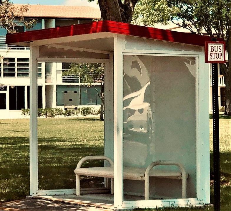 Active With Contract: $1,300 (1 beds, 1 baths, 600 Square Feet)