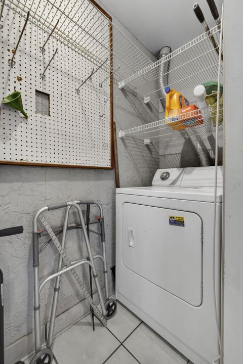 For Sale: $199,900 (2 beds, 2 baths, 1127 Square Feet)