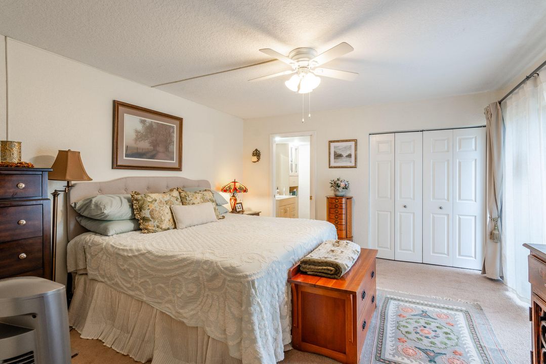 合同活跃: $2,350 (2 贝兹, 2 浴室, 1236 平方英尺)