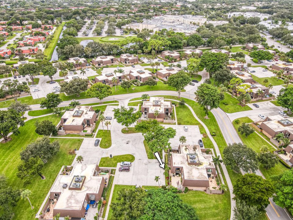 合同活跃: $2,350 (2 贝兹, 2 浴室, 1236 平方英尺)