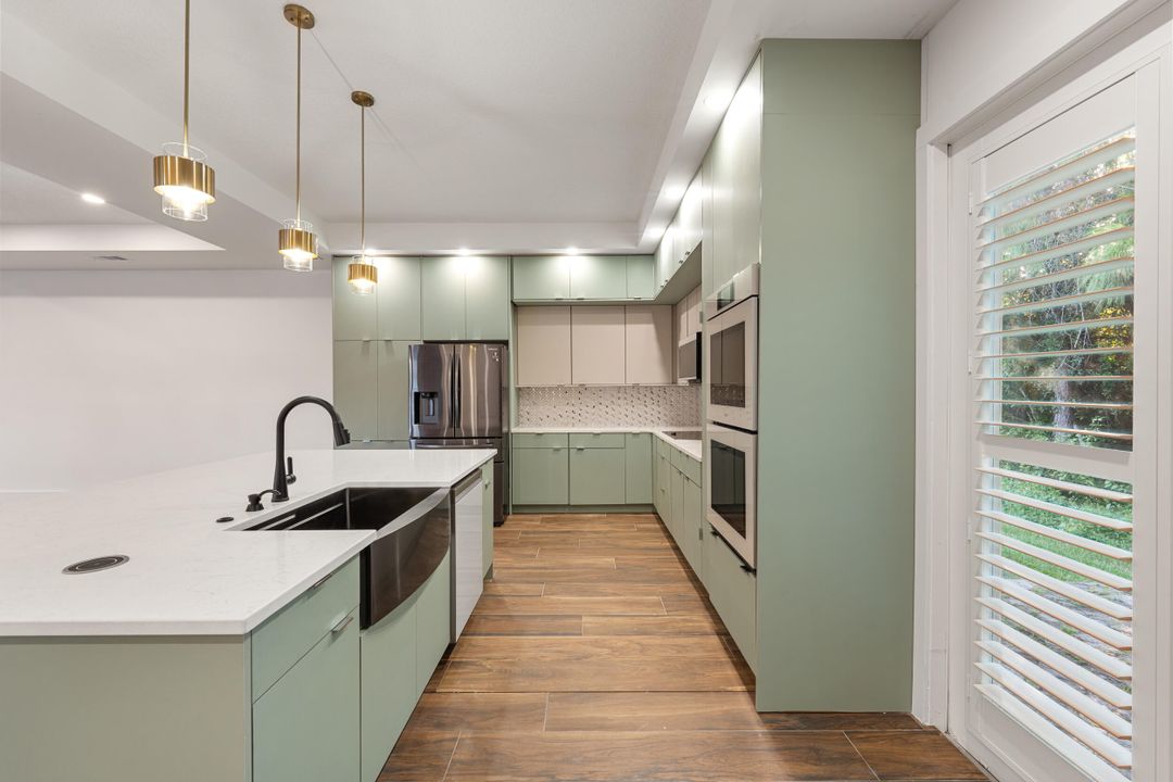 待售: $630,000 (4 贝兹, 3 浴室, 2358 平方英尺)