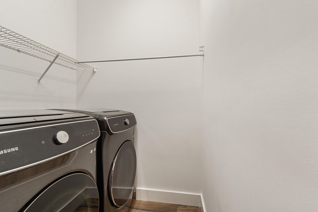 待售: $630,000 (4 贝兹, 3 浴室, 2358 平方英尺)