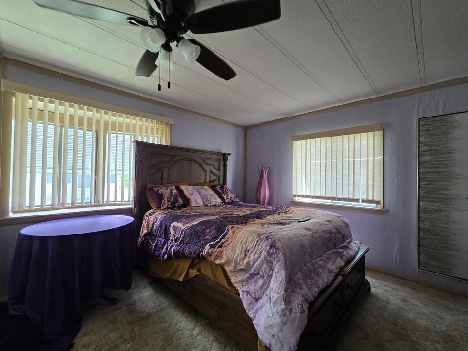 待售: $59,999 (2 贝兹, 2 浴室, 1380 平方英尺)