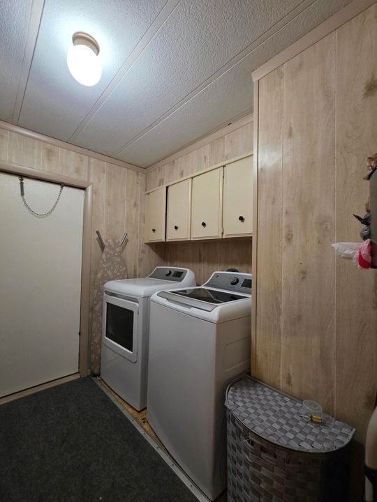 待售: $59,999 (2 贝兹, 2 浴室, 1380 平方英尺)