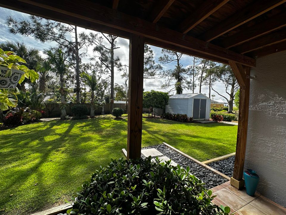 Active With Contract: $3,000 (3 beds, 2 baths, 1836 Square Feet)