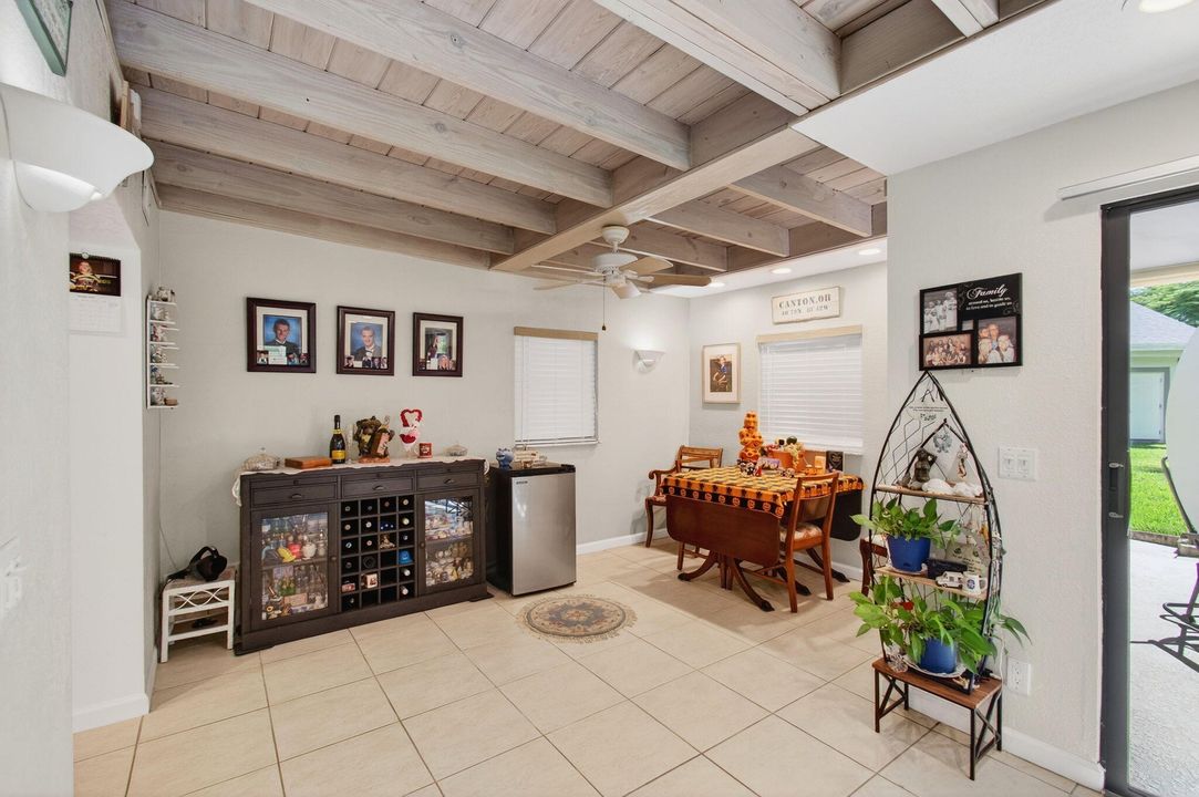 Active With Contract: $1,300,000 (3 beds, 2 baths, 1573 Square Feet)