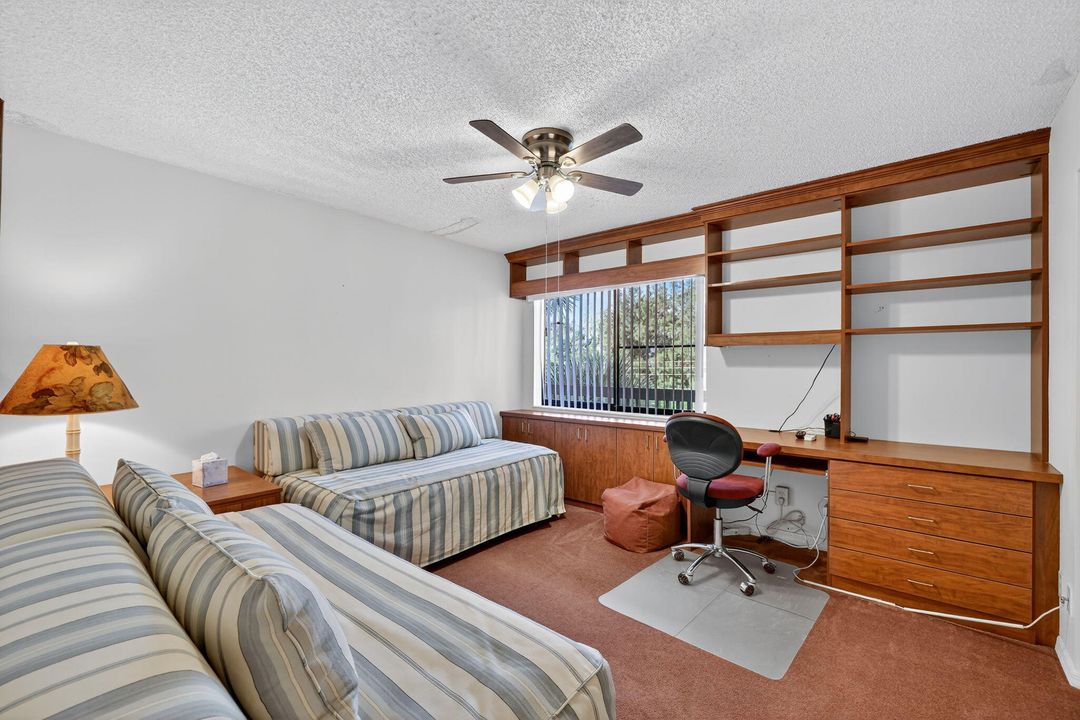 На продажу: $279,000 (2 спален, 2 ванн, 1172 Квадратных фут)