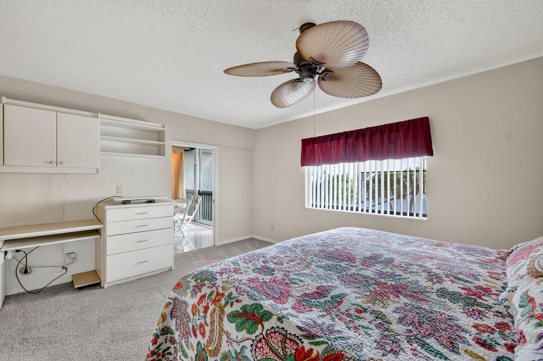 На продажу: $279,000 (2 спален, 2 ванн, 1172 Квадратных фут)