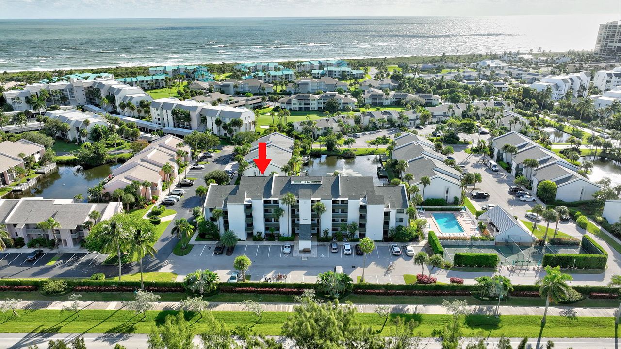 На продажу: $279,000 (2 спален, 2 ванн, 1172 Квадратных фут)