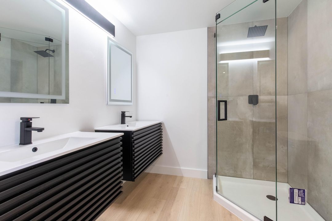 待售: $299,000 (2 贝兹, 2 浴室, 1288 平方英尺)