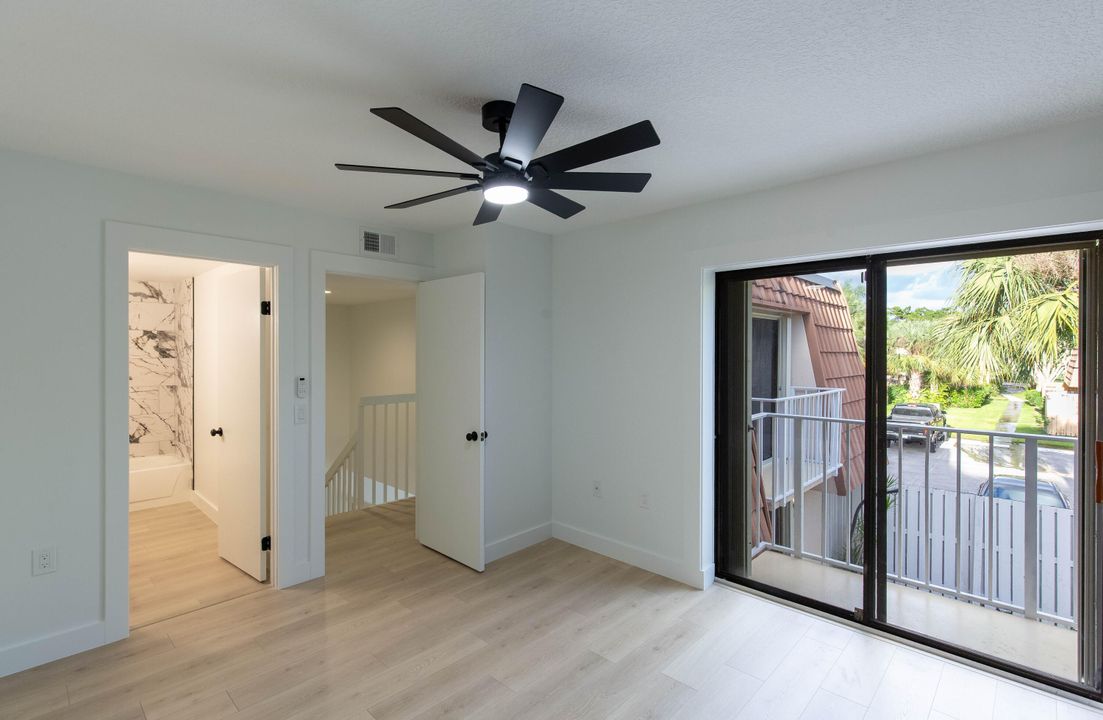 待售: $299,000 (2 贝兹, 2 浴室, 1288 平方英尺)