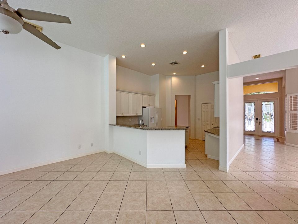 На продажу: $469,900 (3 спален, 3 ванн, 2314 Квадратных фут)