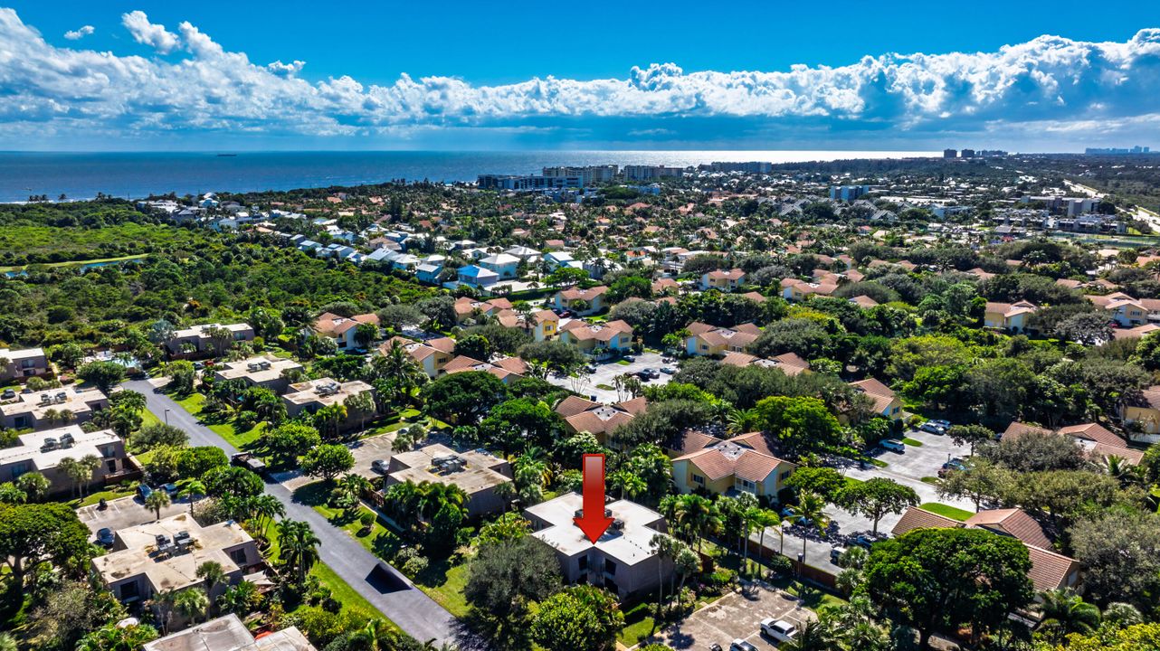 合同活跃: $449,000 (2 贝兹, 2 浴室, 1288 平方英尺)