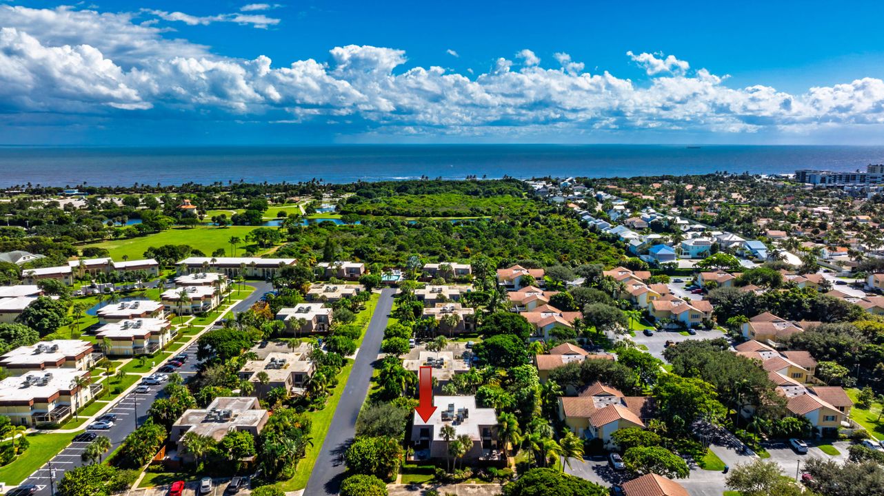 合同活跃: $449,000 (2 贝兹, 2 浴室, 1288 平方英尺)