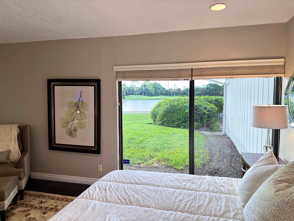 Active With Contract: $600,000 (2 beds, 2 baths, 1450 Square Feet)