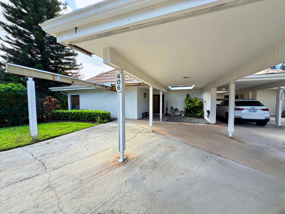 Active With Contract: $600,000 (2 beds, 2 baths, 1450 Square Feet)