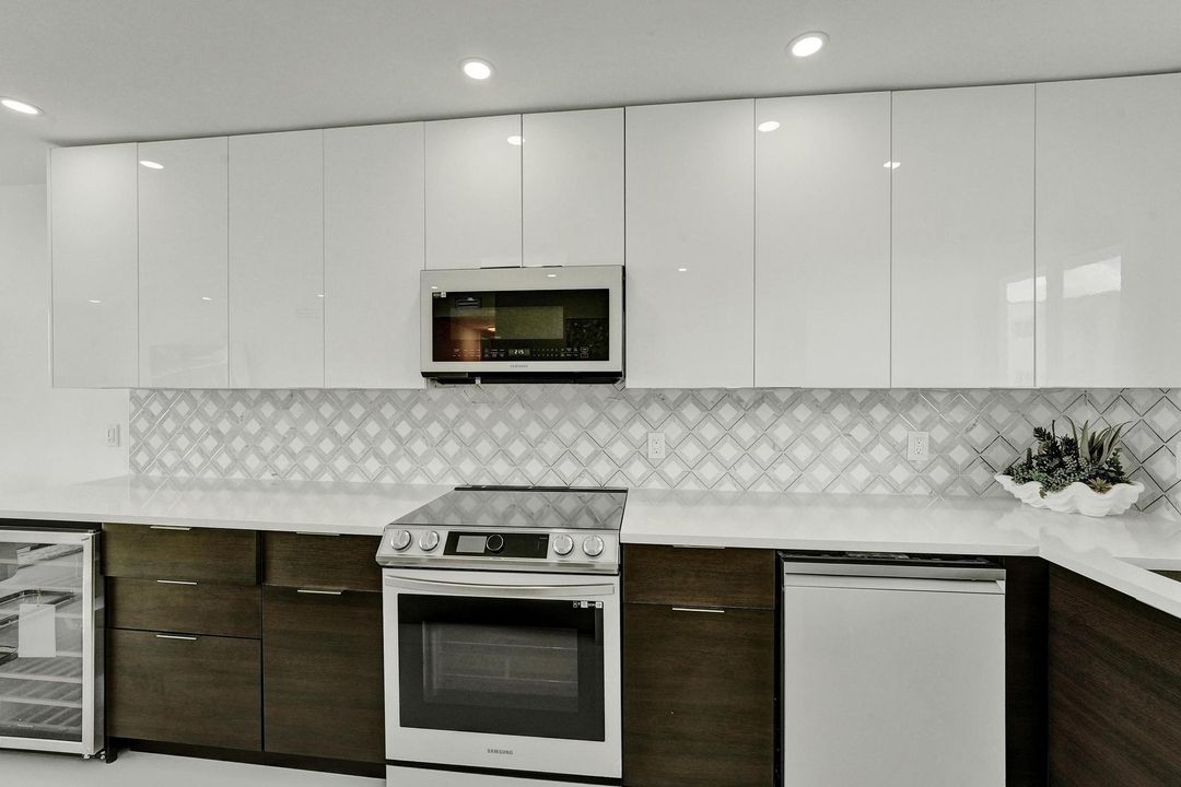 Activo con contrato: $475,000 (2 camas, 2 baños, 950 Pies cuadrados)