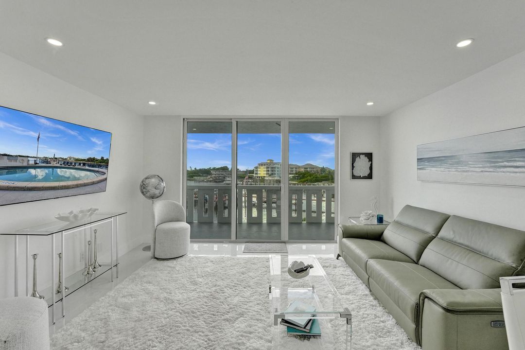 Activo con contrato: $475,000 (2 camas, 2 baños, 950 Pies cuadrados)