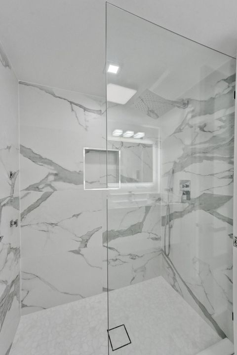 Activo con contrato: $475,000 (2 camas, 2 baños, 950 Pies cuadrados)