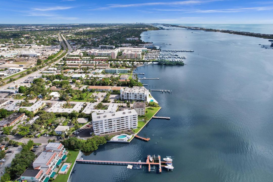 Activo con contrato: $475,000 (2 camas, 2 baños, 950 Pies cuadrados)